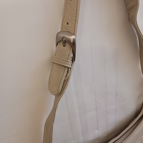 Stone Mountain Cream Colored Leather Shoulder Bag Purse - Picture 9 of 10